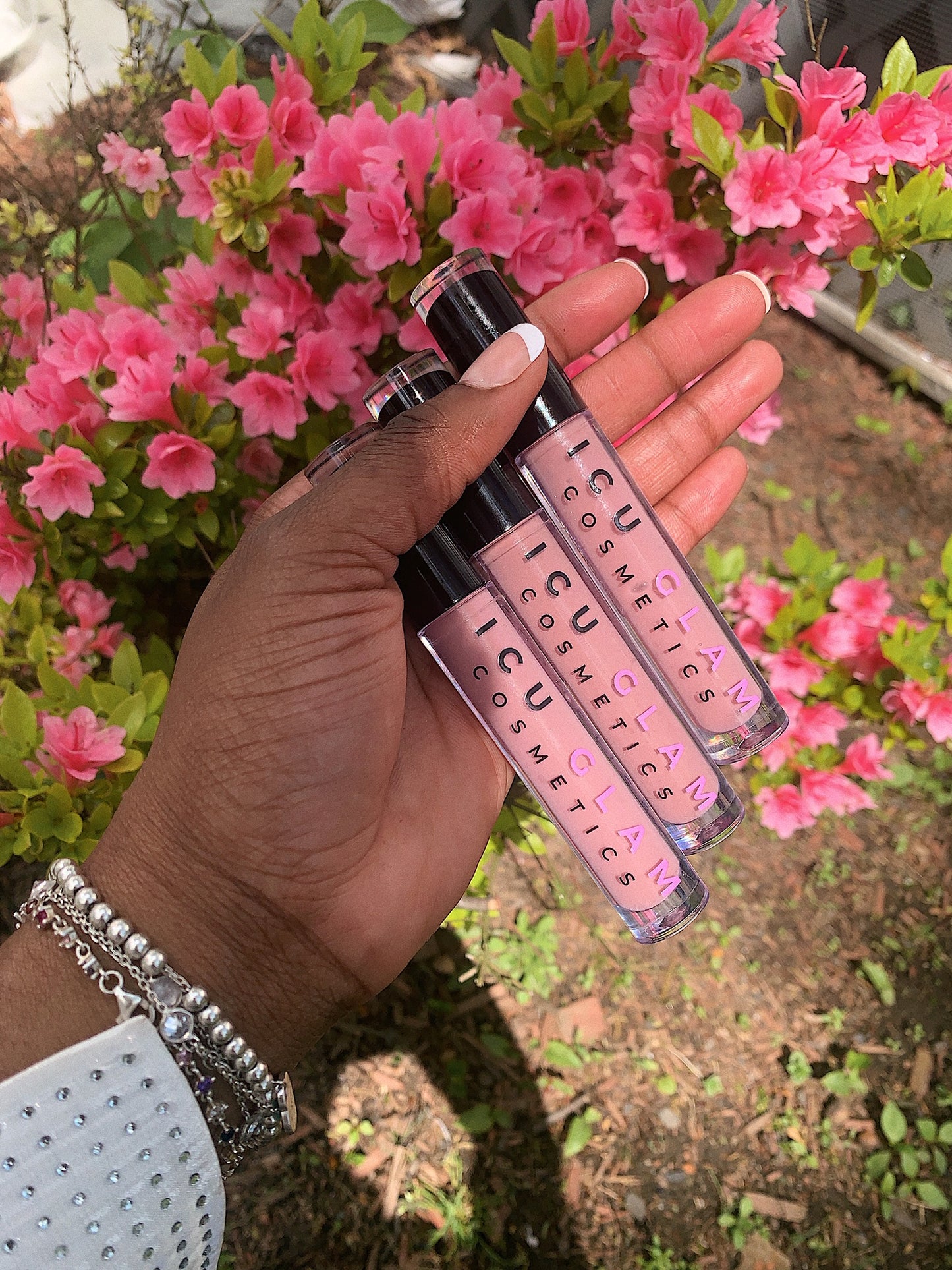 Peonies & Crème Glam Gloss